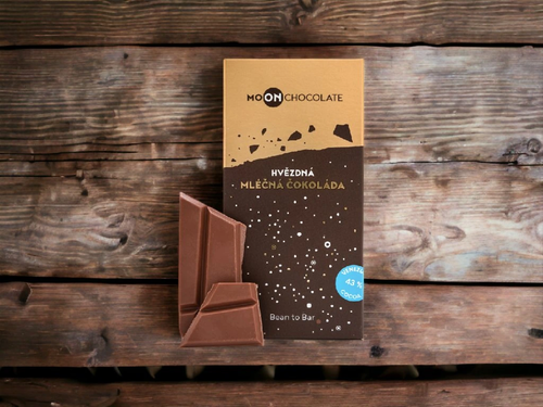 MoonChocolate - VENUŠE - mléčná bean to bar čokoláda s obsahem kakaa 43 % pocházejícího z Venezuely